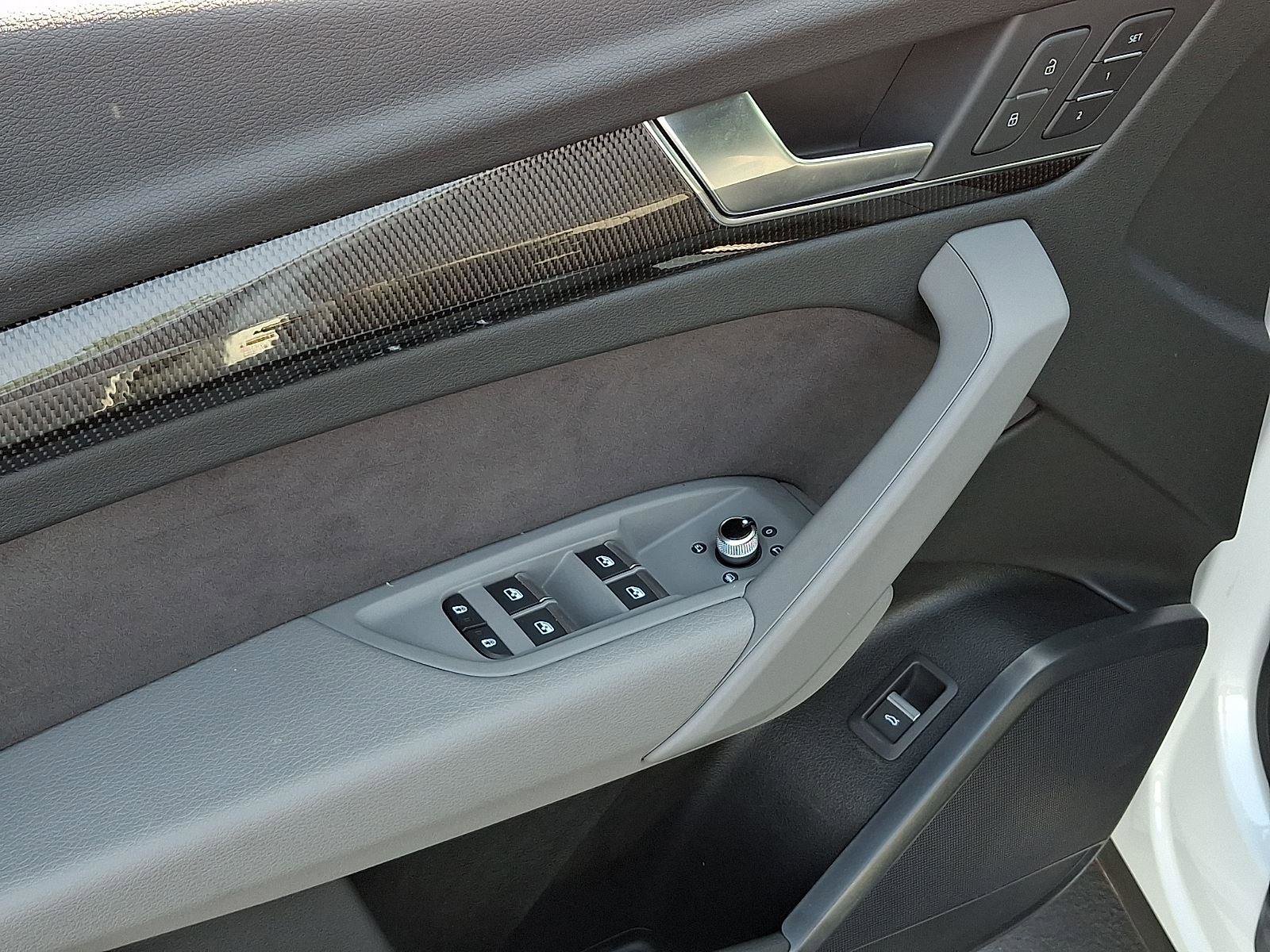 Used 2024 Audi SQ5 Premium AWD/4WD image 12