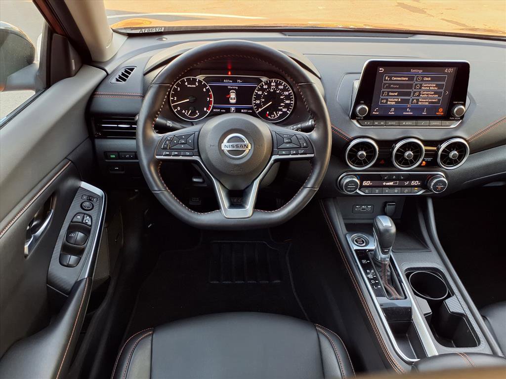 Used 2021 Nissan Sentra SR w/ SR Premium Package image 14