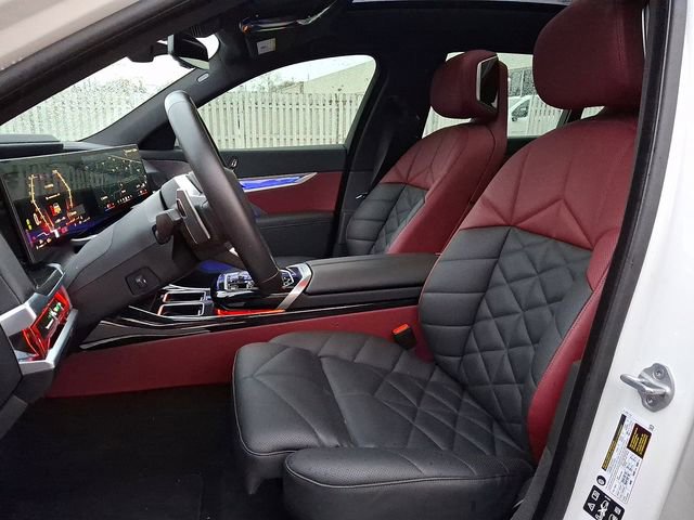 Used 2025 BMW 740i xDrive AWD/4WD image 14