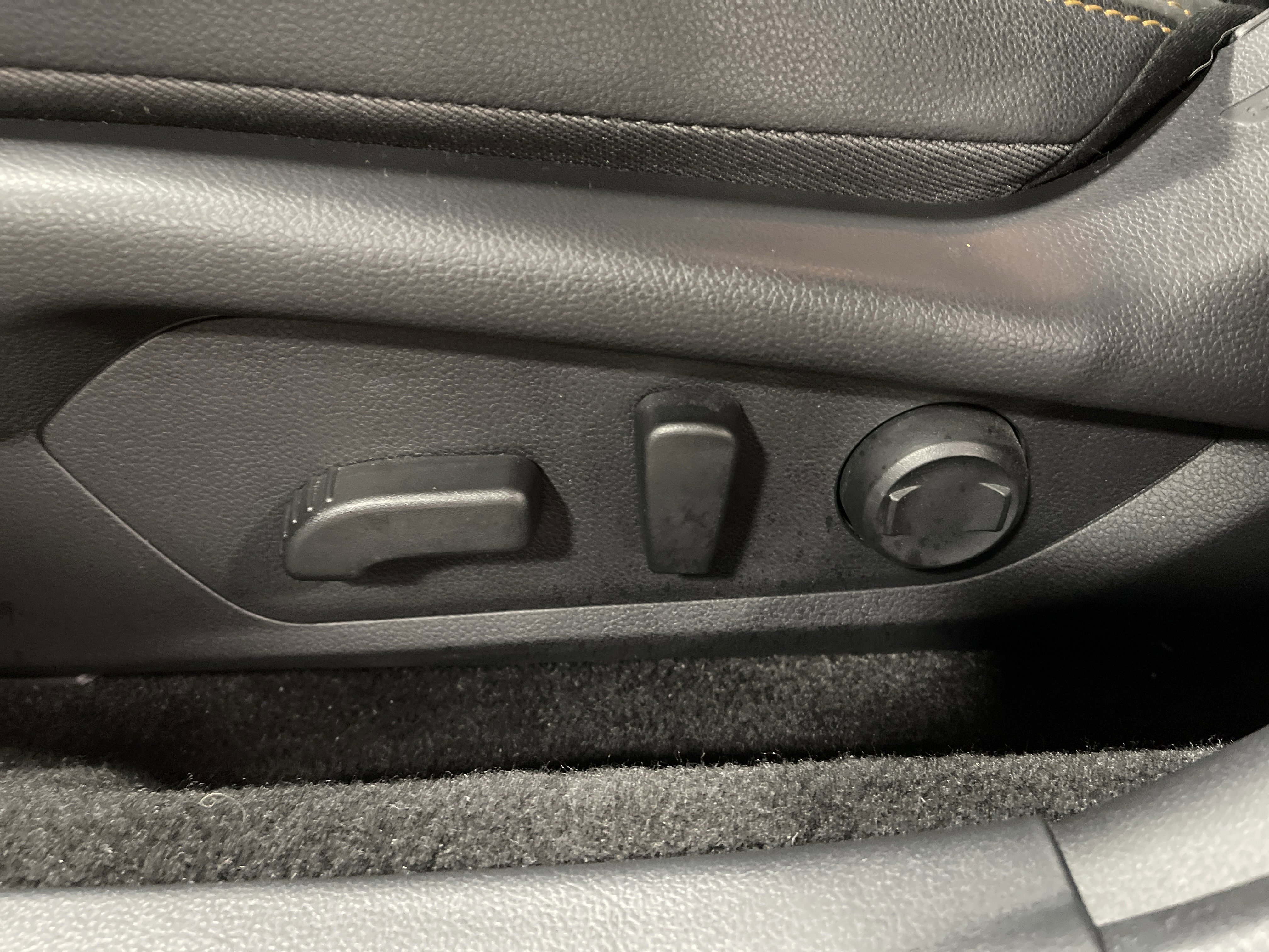 Used 2024 Subaru Crosstrek 2.5i Wilderness w/ Crosstrek Mirror Package image 11