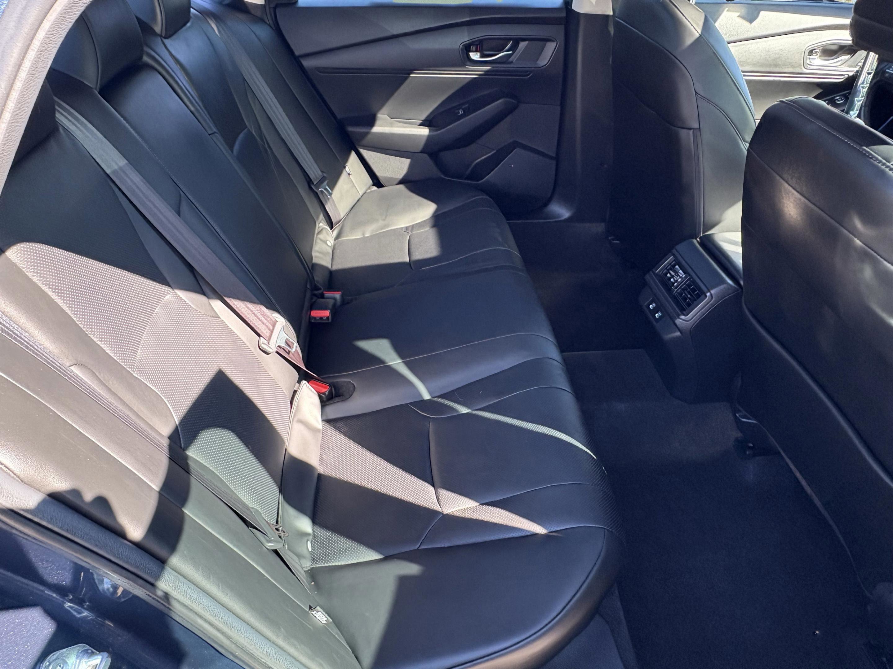 Used 2025 Honda Accord EX-L image 34