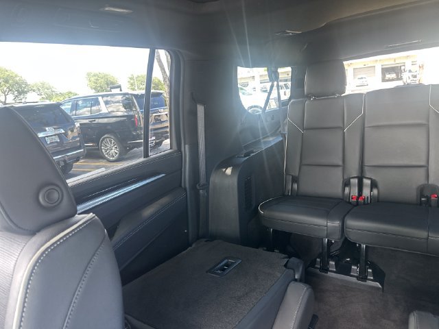 Certified 2025 Cadillac Escalade ESV Sport AWD/4WD image 23