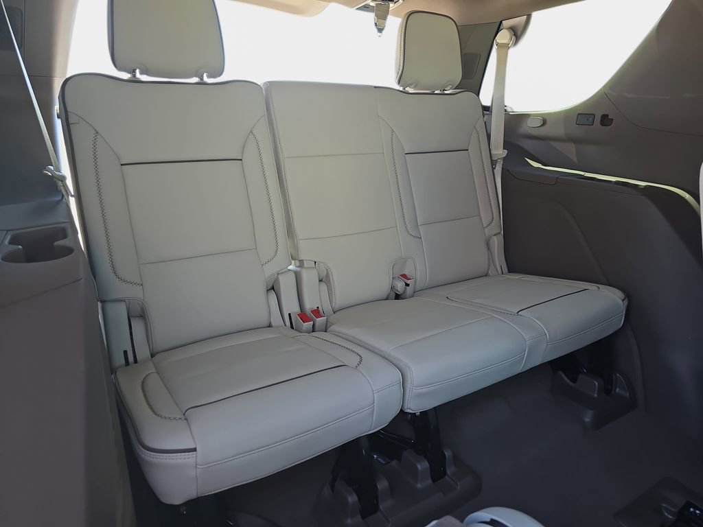 Used 2026 GMC Yukon Denali w/ Denali Reserve Package image 16