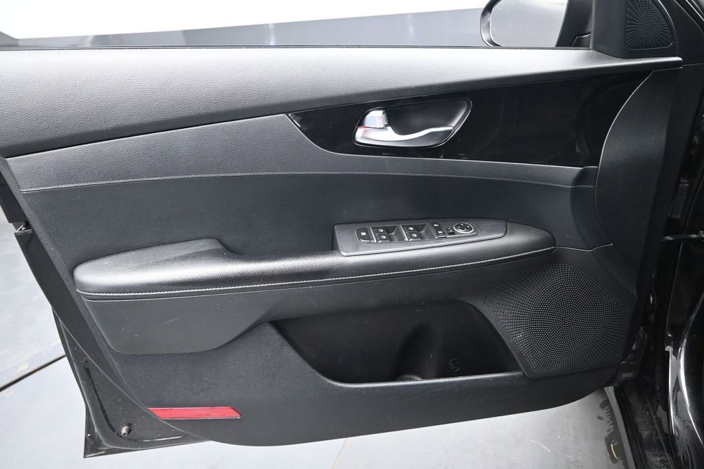 Used 2019 Kia Forte S FWD image 24