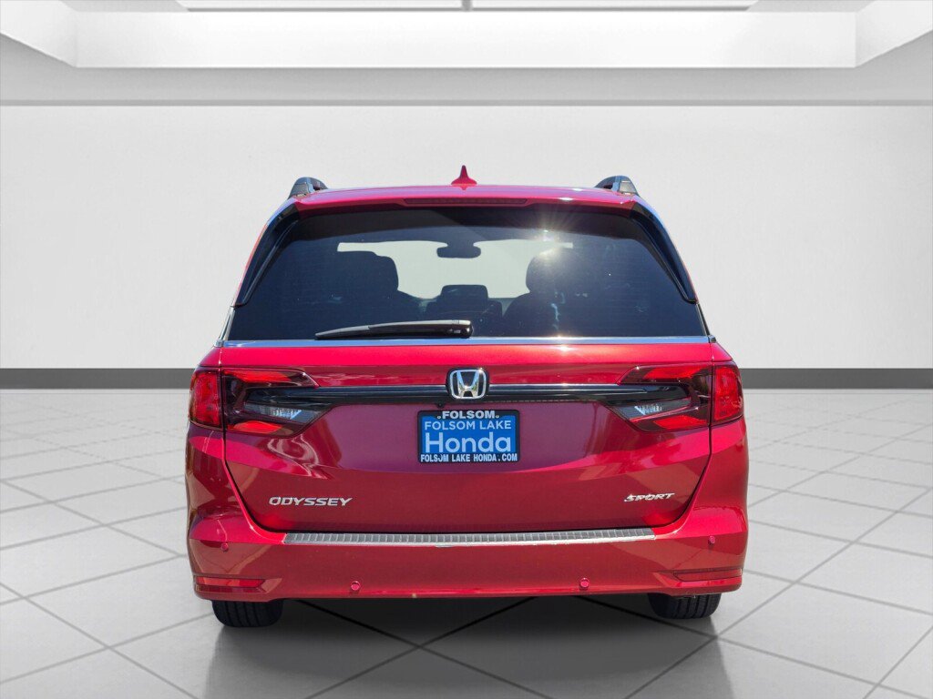 Certified 2023 Honda Odyssey Sport image 6