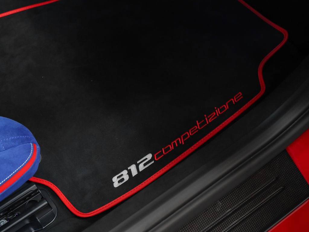 Used 2024 Ferrari 812 Competizione image 26