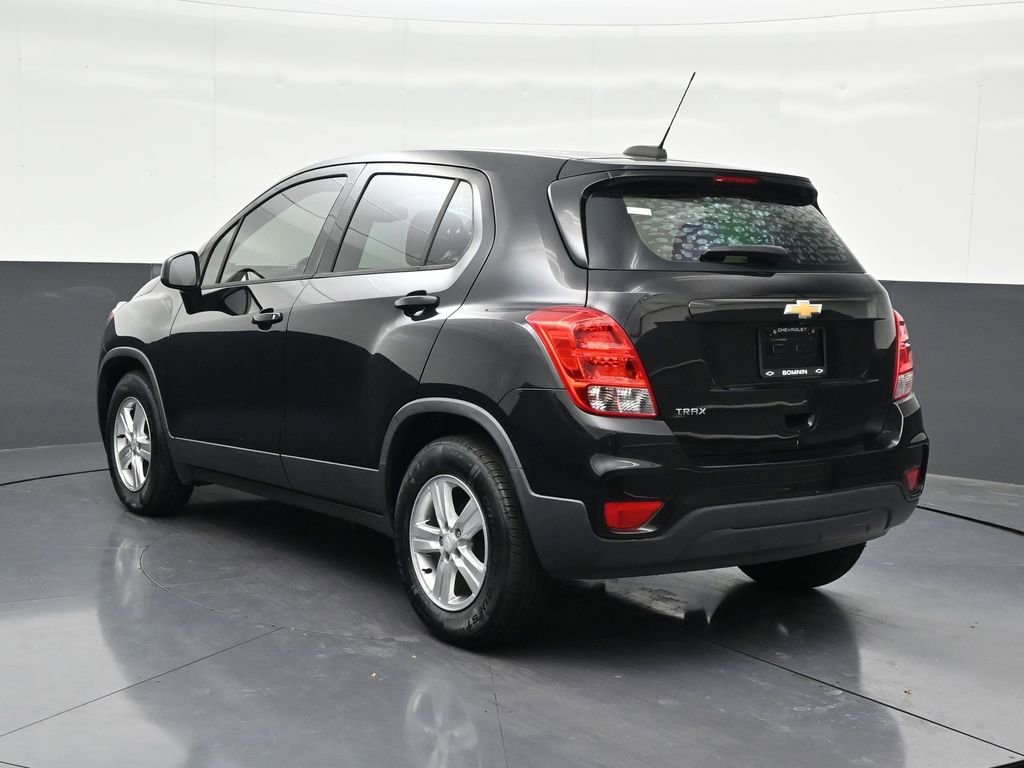 Used 2020 Chevrolet Trax LS FWD image 3