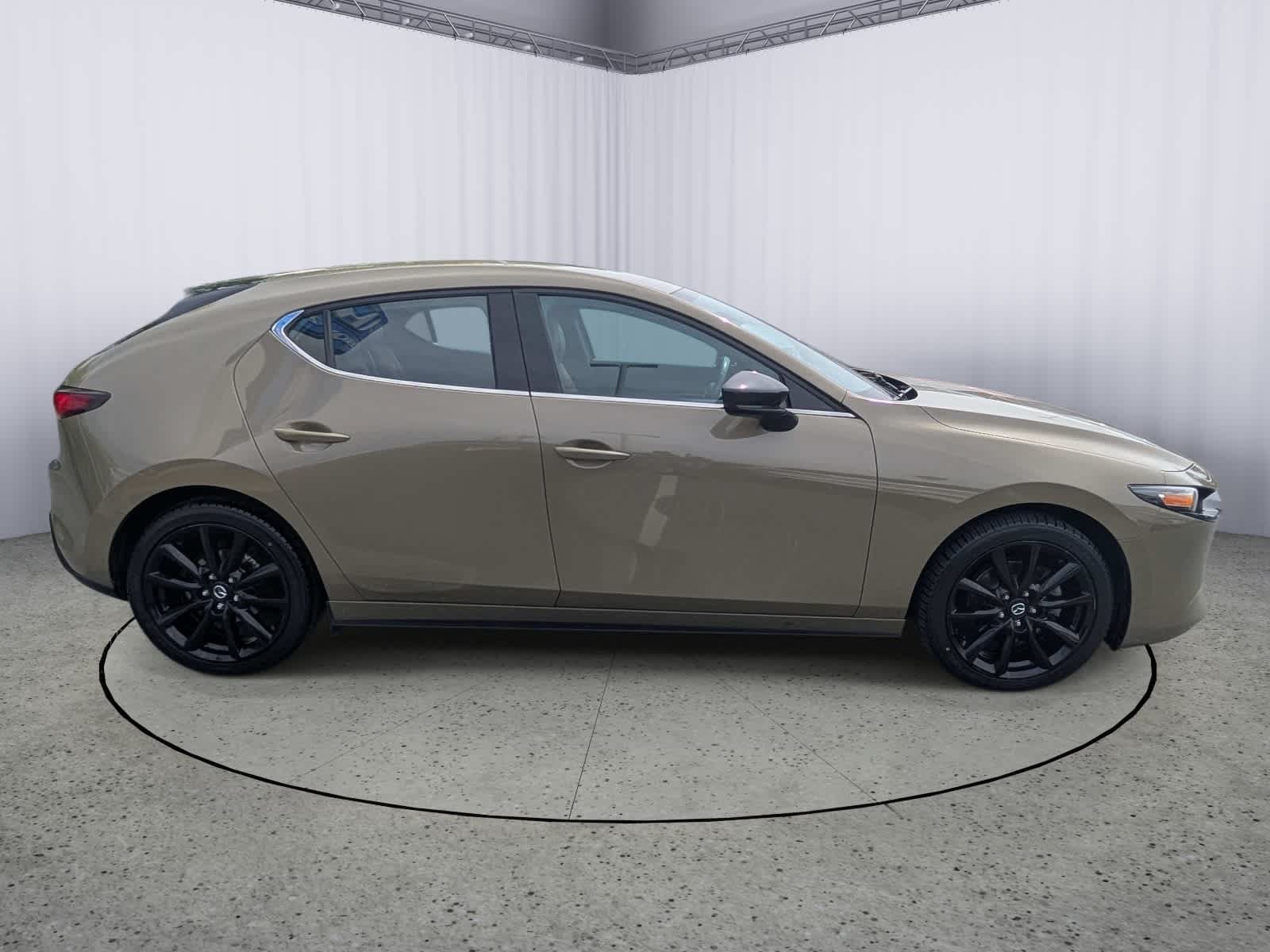 Used 2024 MAZDA MAZDA3 s AWD/4WD image 2