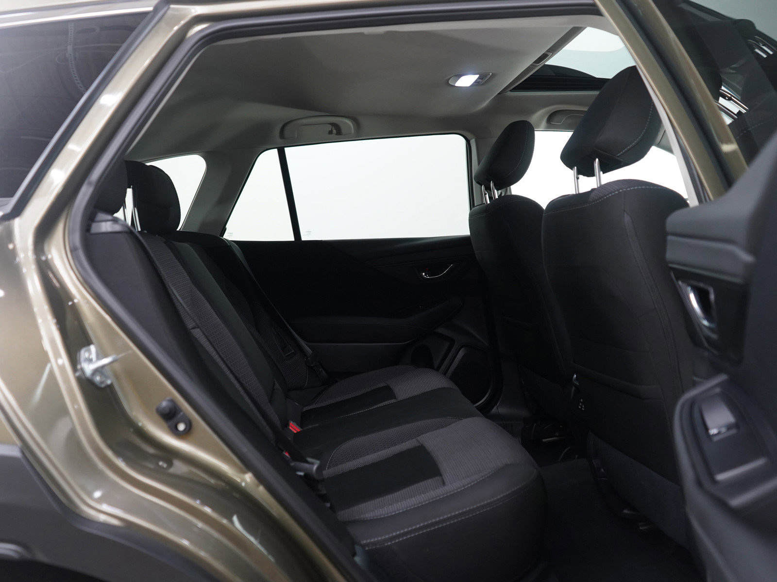 Certified 2025 Subaru Outback Premium image 12