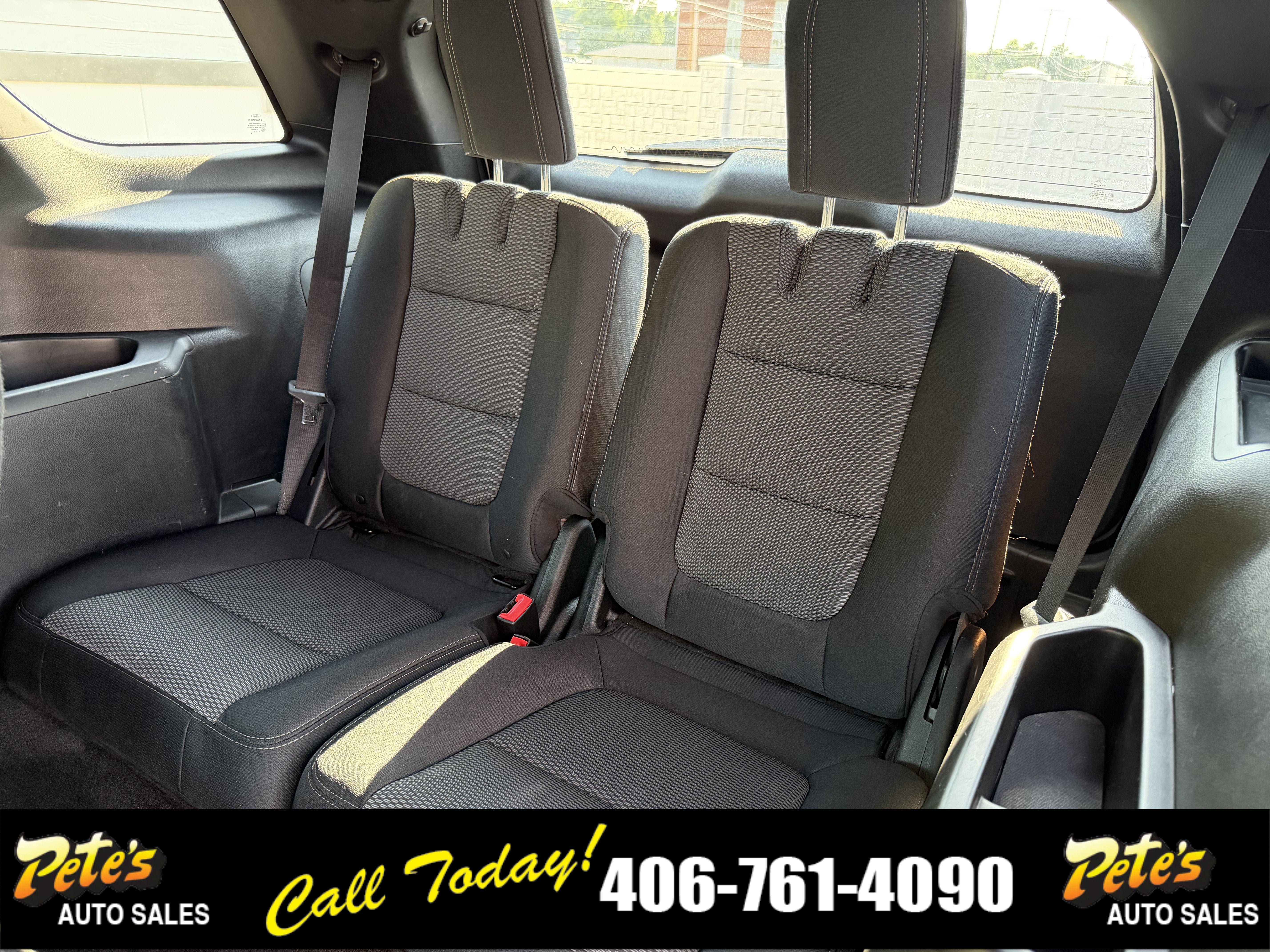 Used 2017 Ford Explorer XLT AWD/4WD image 12