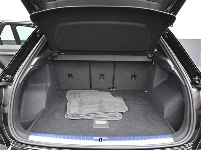 Certified 2025 Audi Q3 2.0T Premium w/ Convenience Package image 32