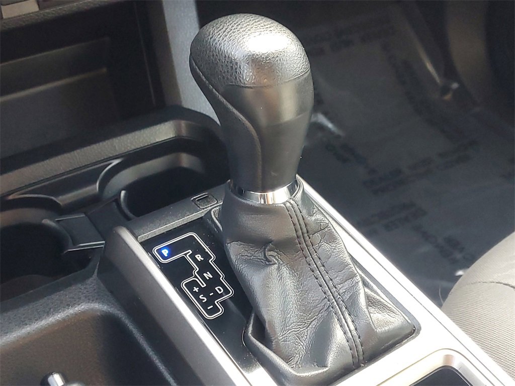 Certified 2022 Toyota Tacoma SR5 image 28