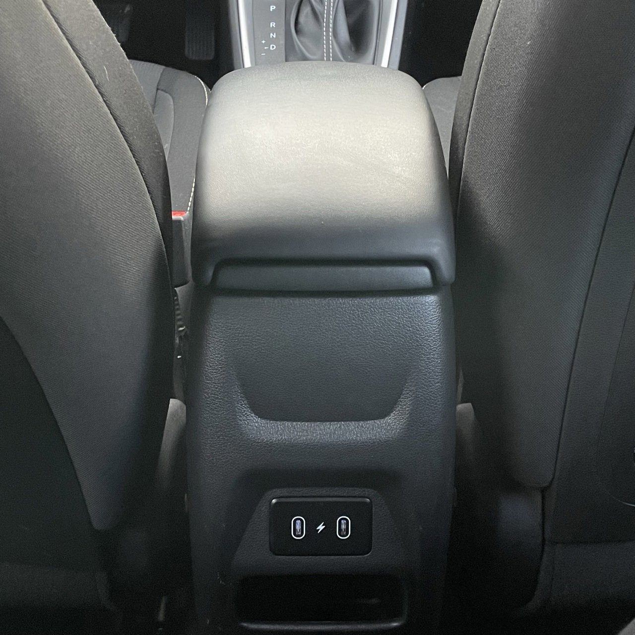 Used 2025 Hyundai Venue SEL image 24