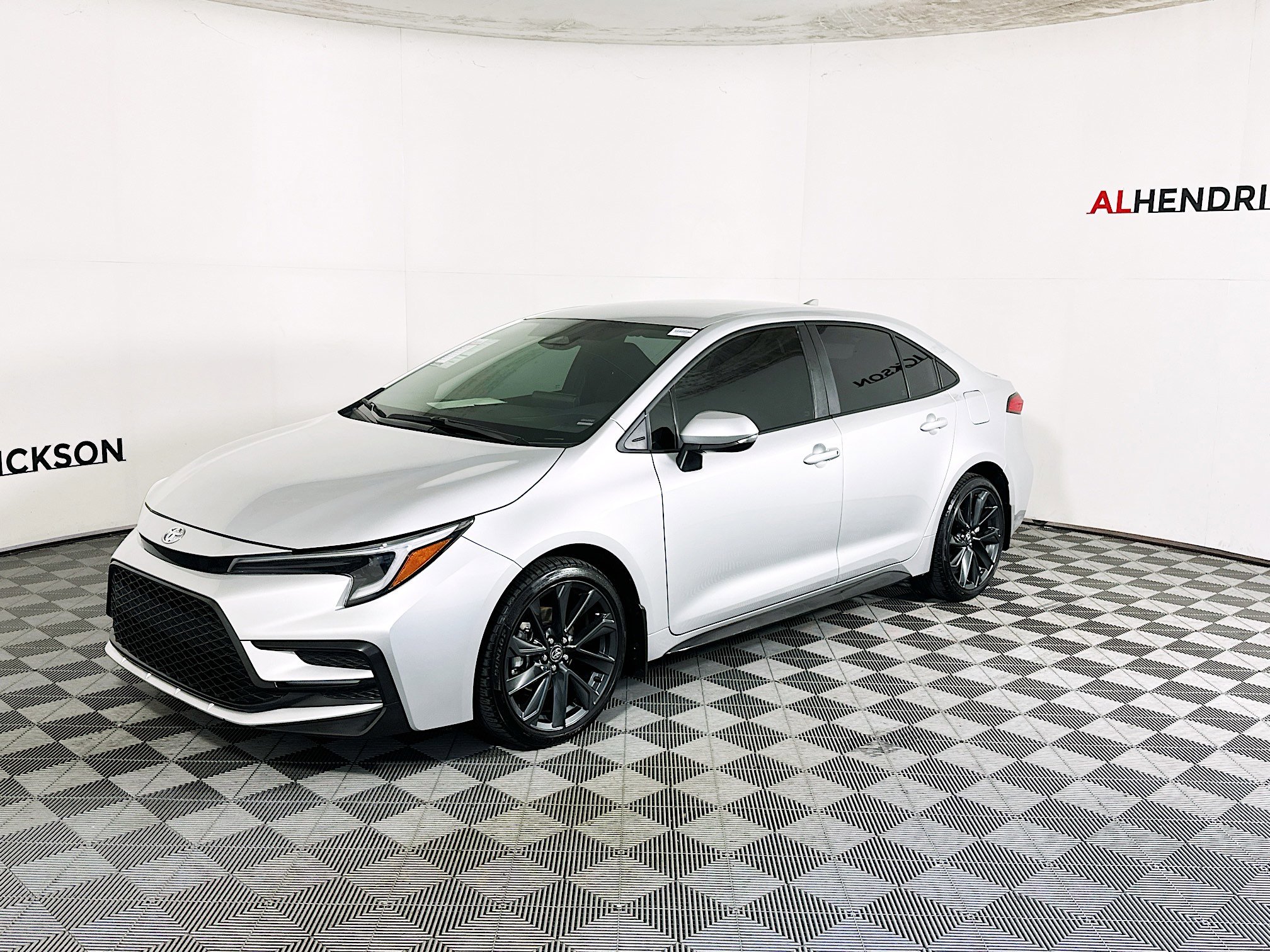 Used 2025 Toyota Corolla SE image 7