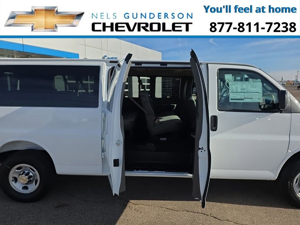 New 2025 Chevrolet Express 3500 LT w/ LT Preferred Equipment Group image 12