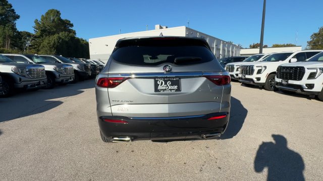 Used 2024 Buick Enclave Essence w/ Sport Touring Edition FWD image 8