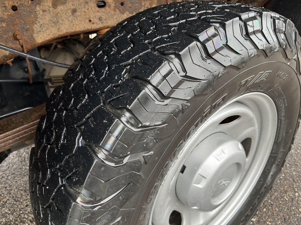 Used 2011 Ford F250 XL AWD/4WD image 23