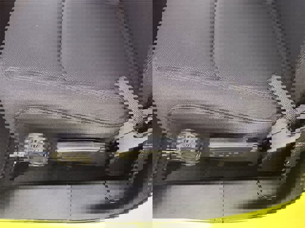 Used 2023 Jeep Wrangler Sahara image 12