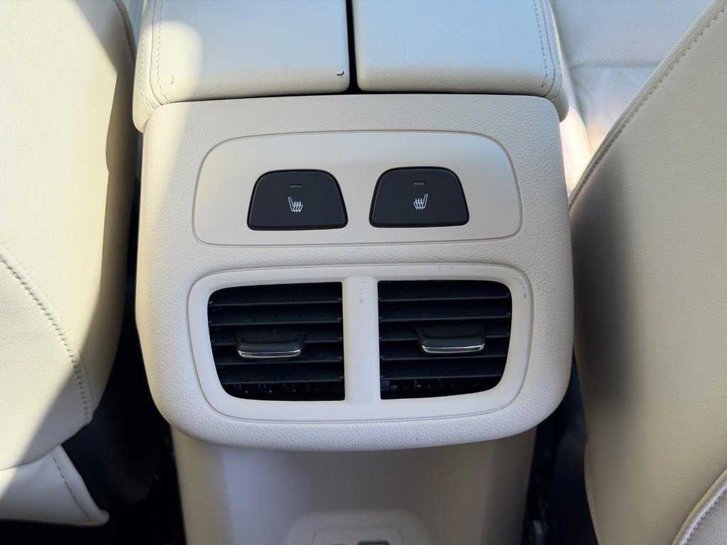 Used 2023 Buick Envision Avenir image 15