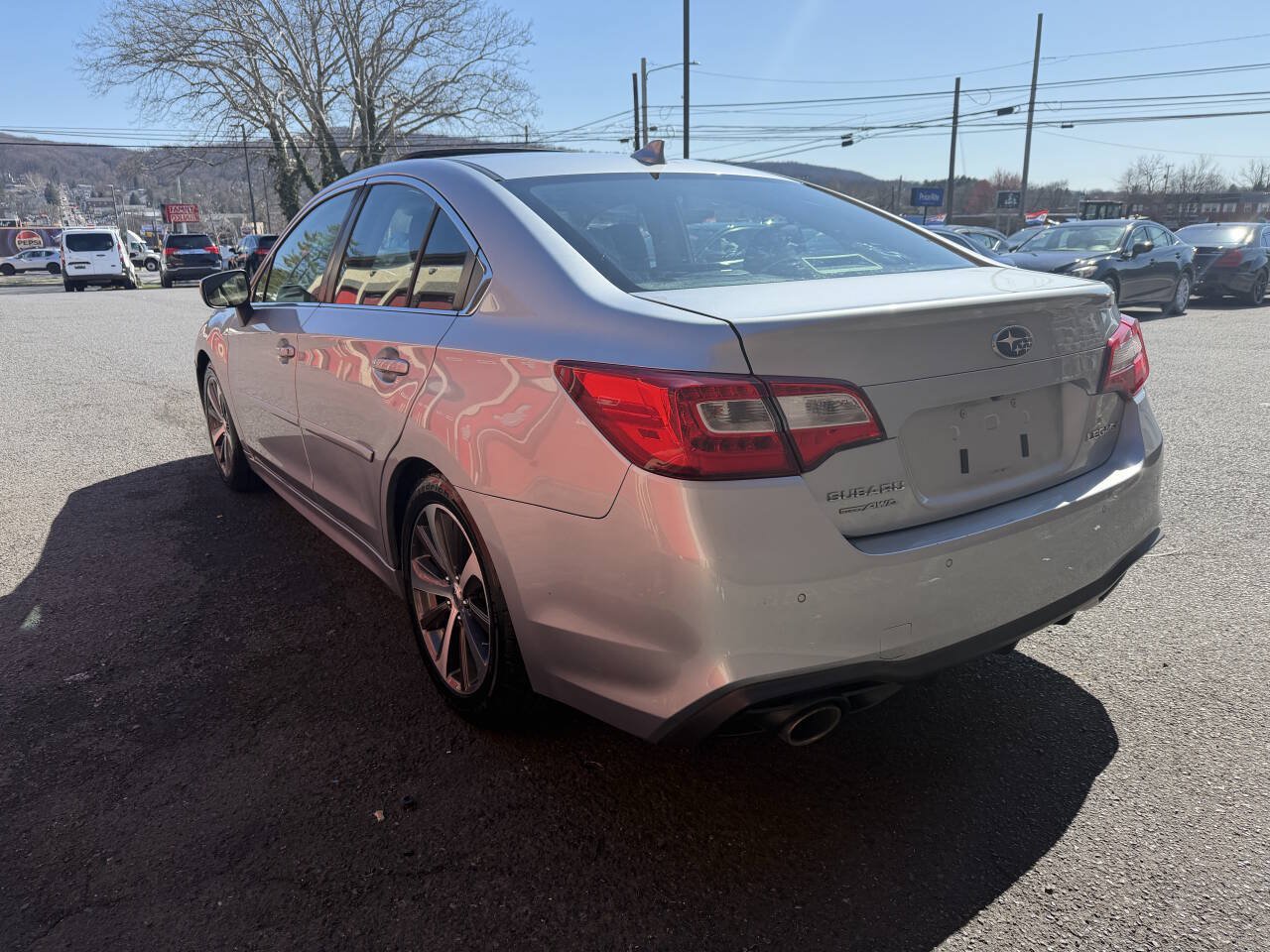 Used 2018 Subaru Legacy 2.5i Limited AWD/4WD image 4