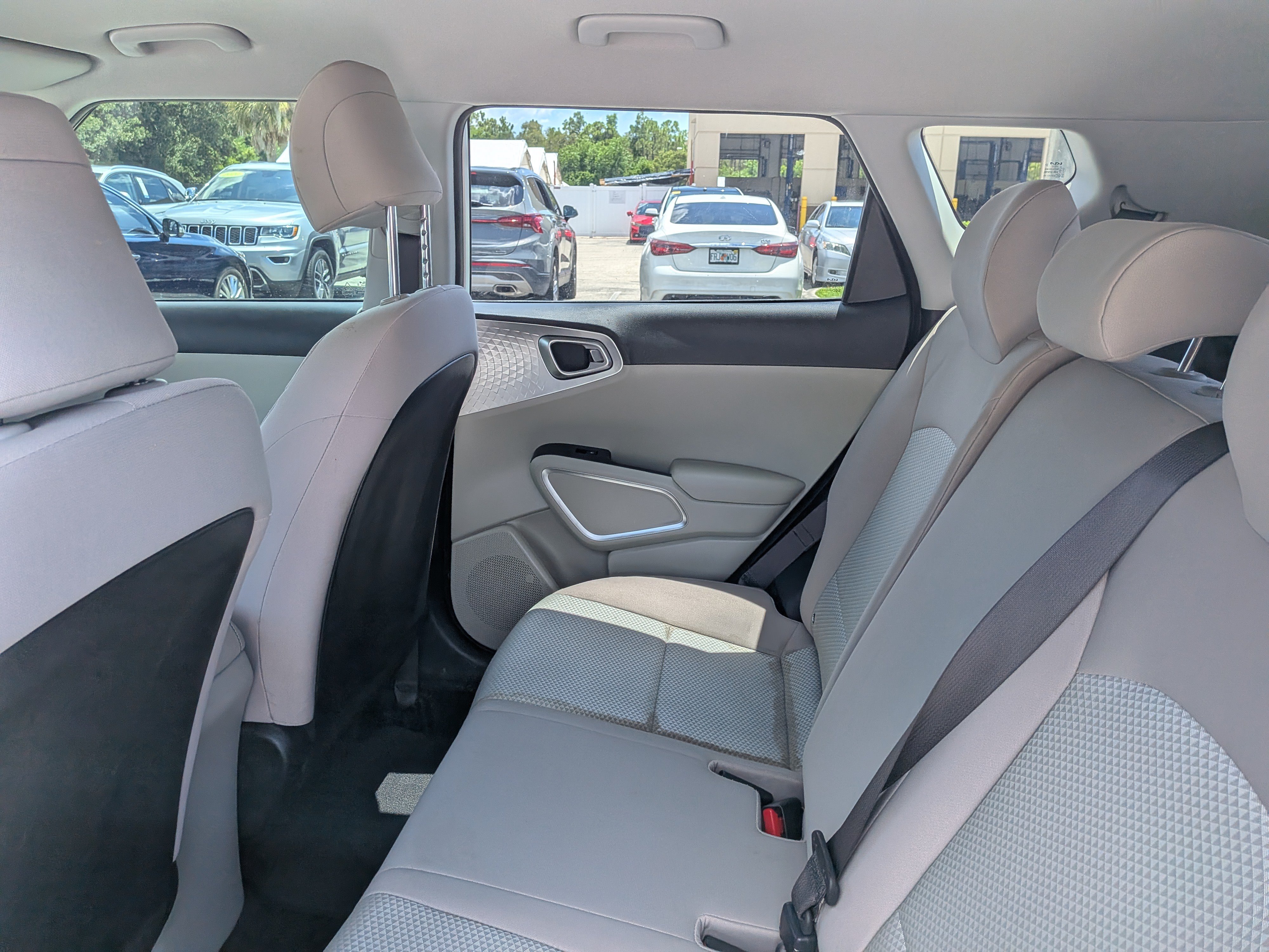 Used 2022 Kia Soul LX w/ Technology Package FWD image 14