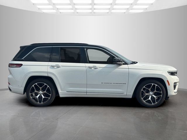 Used 2025 Jeep Grand Cherokee Summit AWD/4WD image 8