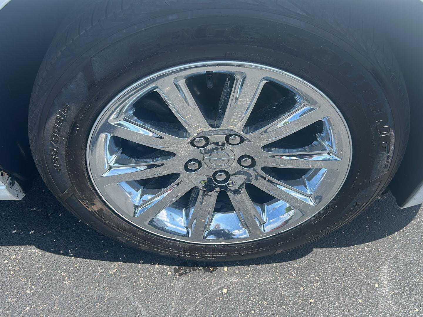 Used 2014 Chrysler 300 C RWD image 27