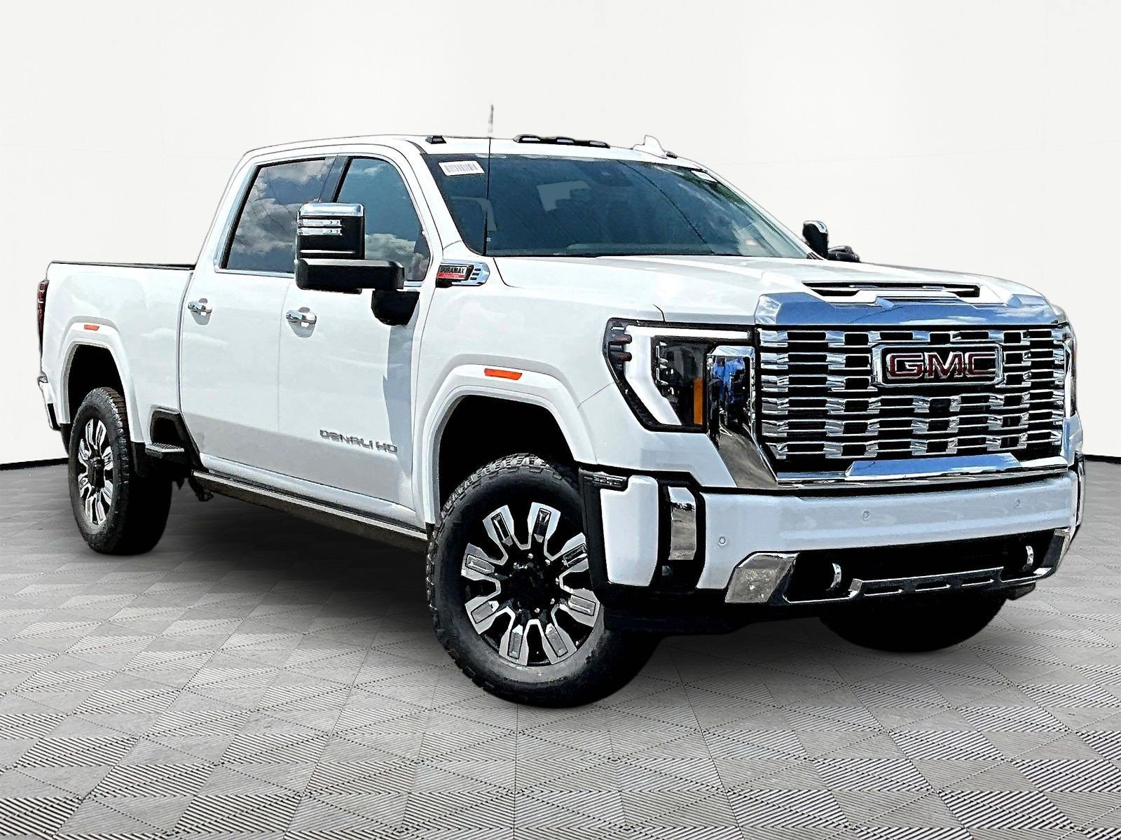 New 2026 GMC Sierra 2500 Denali w/ Denali Reserve Package AWD/4WD image 3