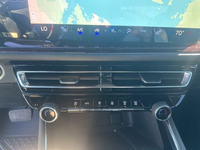 Certified 2025 Chevrolet Traverse Z71 w/ Driver Confidence Package image 25