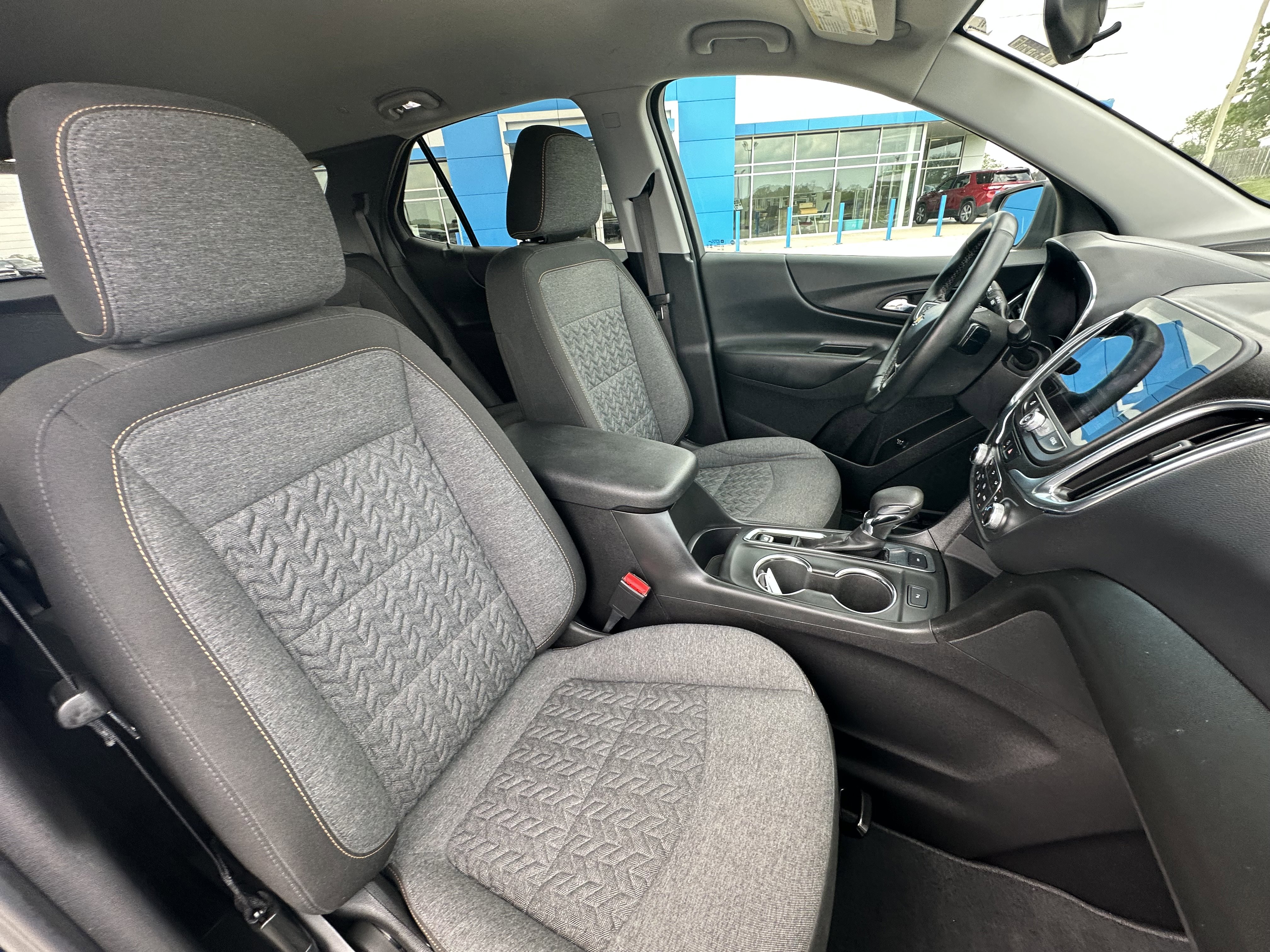 Used 2023 Chevrolet Equinox LT AWD/4WD image 41
