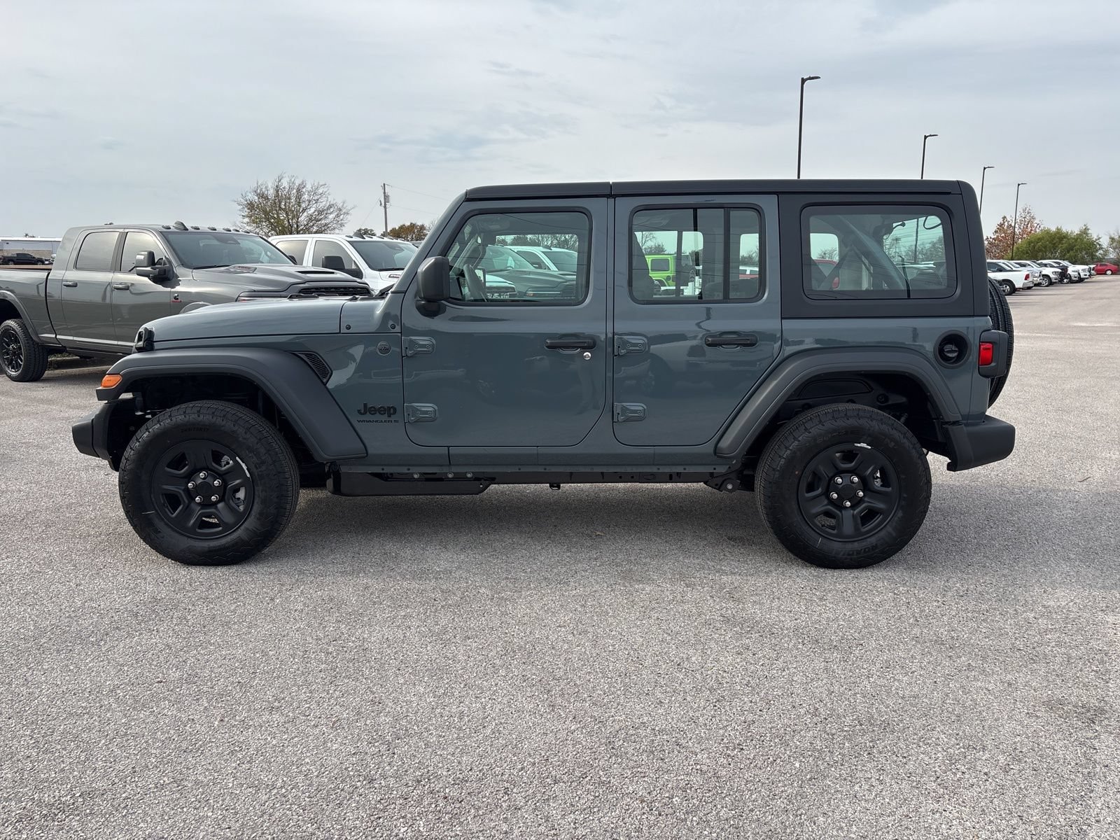 New 2026 Jeep Wrangler Unlimited Sport AWD/4WD video 2