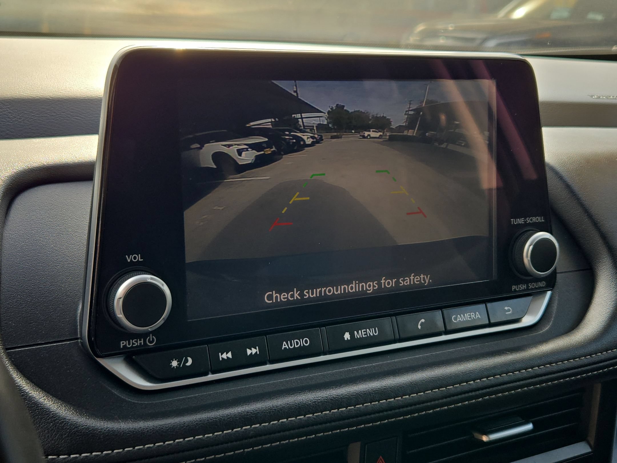 Certified 2025 Nissan Rogue SV FWD image 17