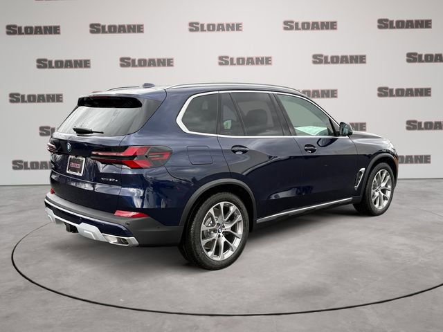 New 2026 BMW X5 xDrive50e image 5