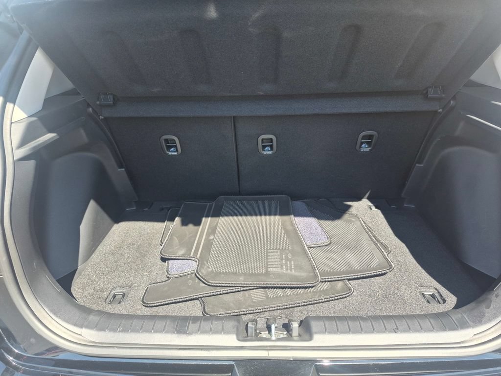 Used 2026 Hyundai Venue SE FWD image 20