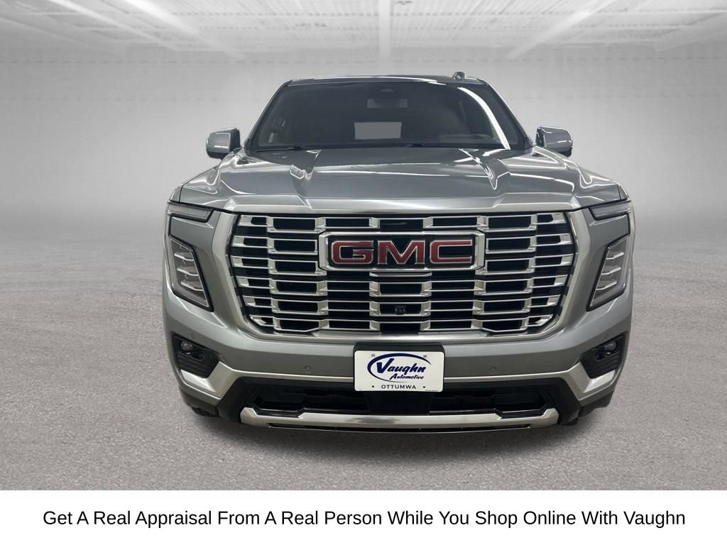 Used 2025 GMC Yukon XL Denali AWD/4WD image 5