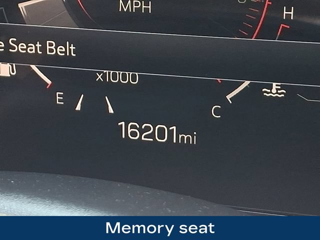 Used 2025 GMC Terrain Elevation AWD/4WD image 6
