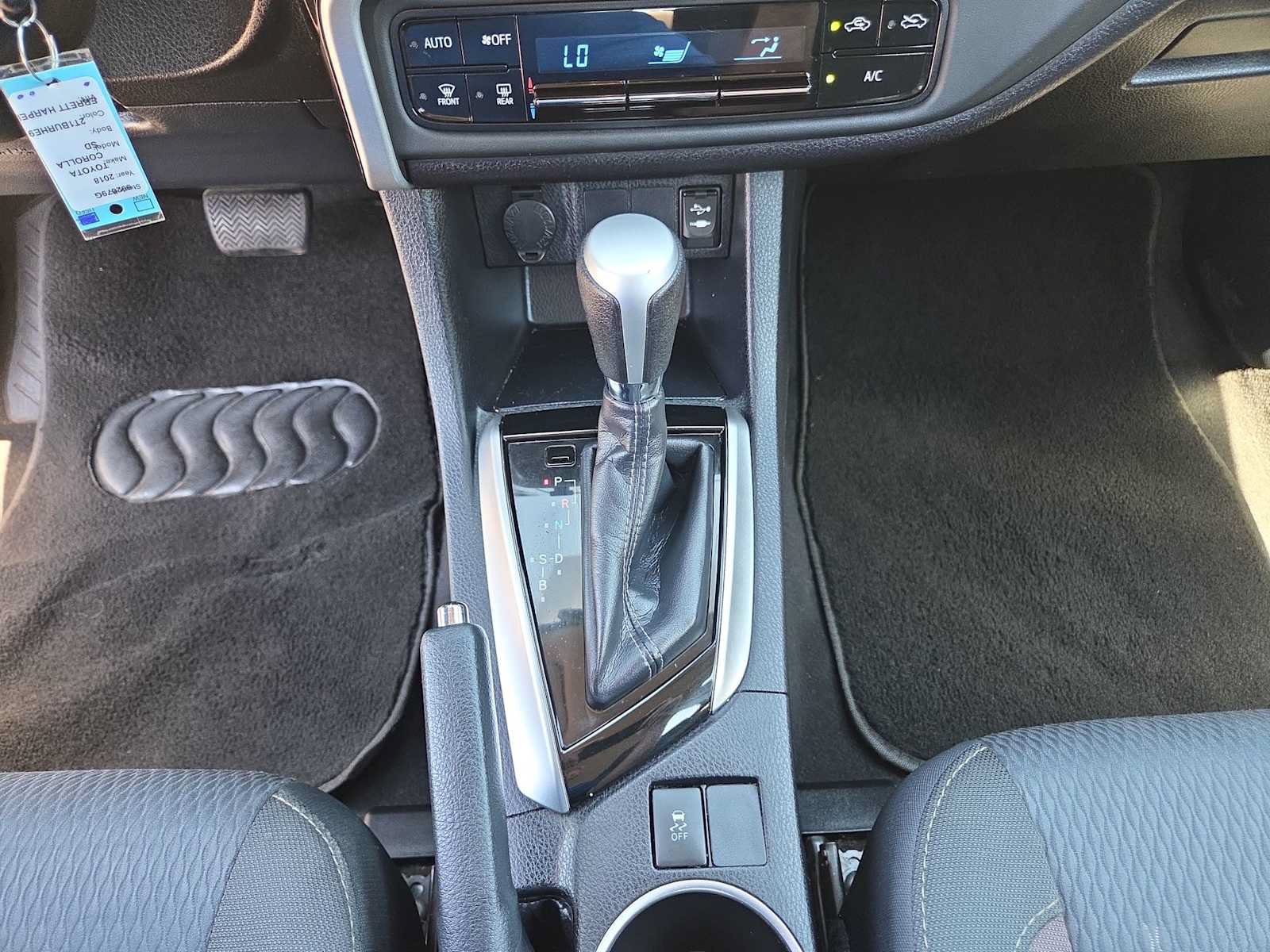 Used 2018 Toyota Corolla LE w/ LE Premium Package FWD image 25