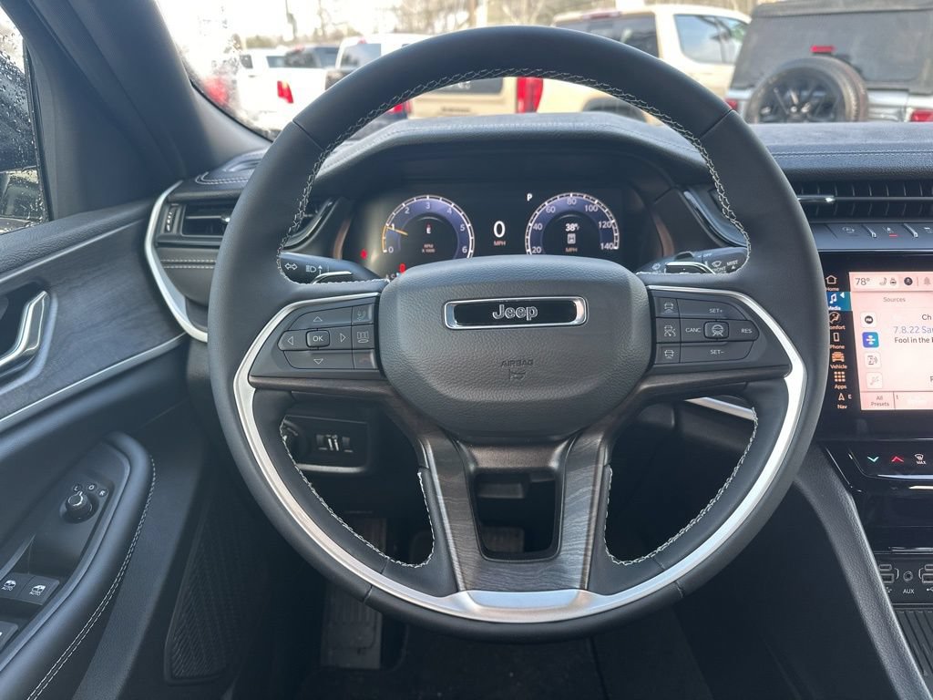 New 2026 Jeep Grand Cherokee Altitude AWD/4WD image 18