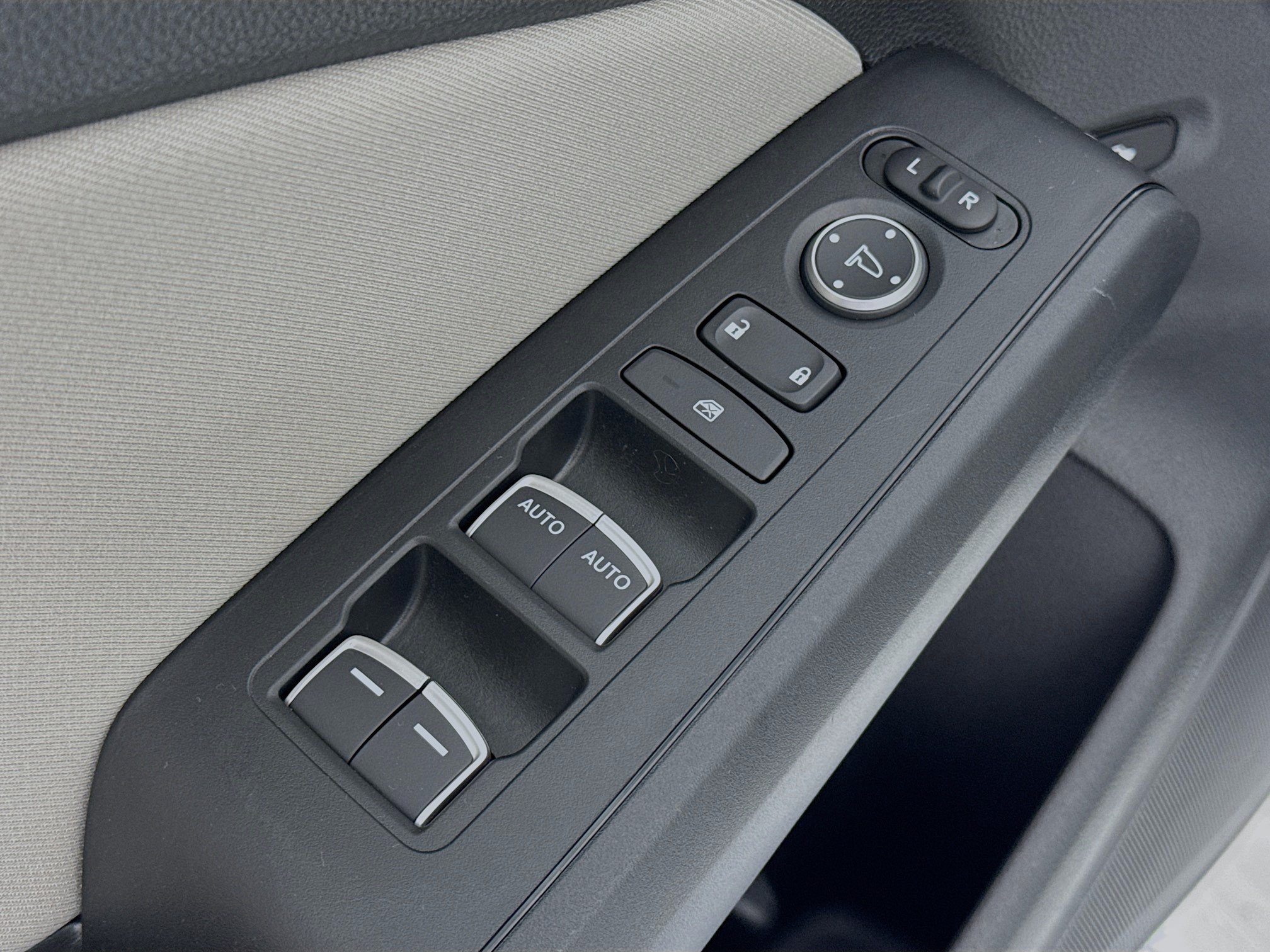 Certified 2024 Honda Civic EX image 17