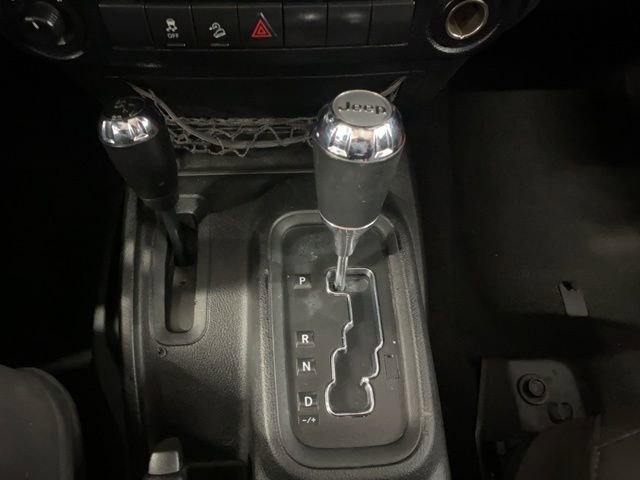 Used 2013 Jeep Wrangler Unlimited Sport image 17