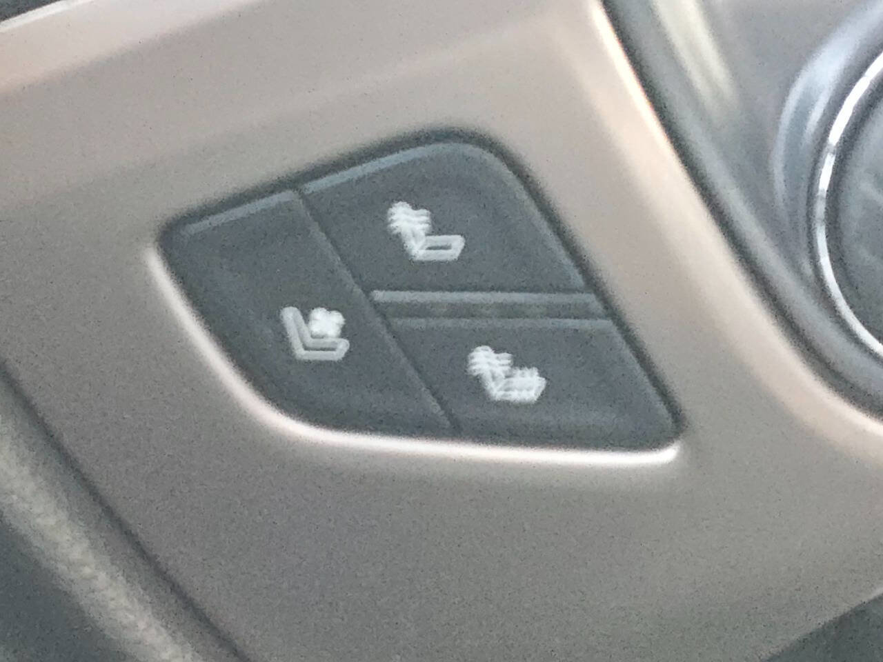 Used 2018 GMC Sierra 1500 Denali image 6