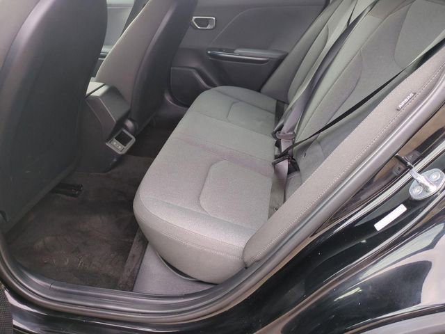 Used 2025 Kia K4 FWD image 22