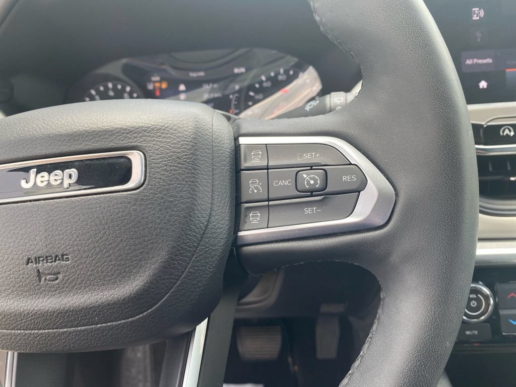 Used 2023 Jeep Compass Limited AWD/4WD image 22