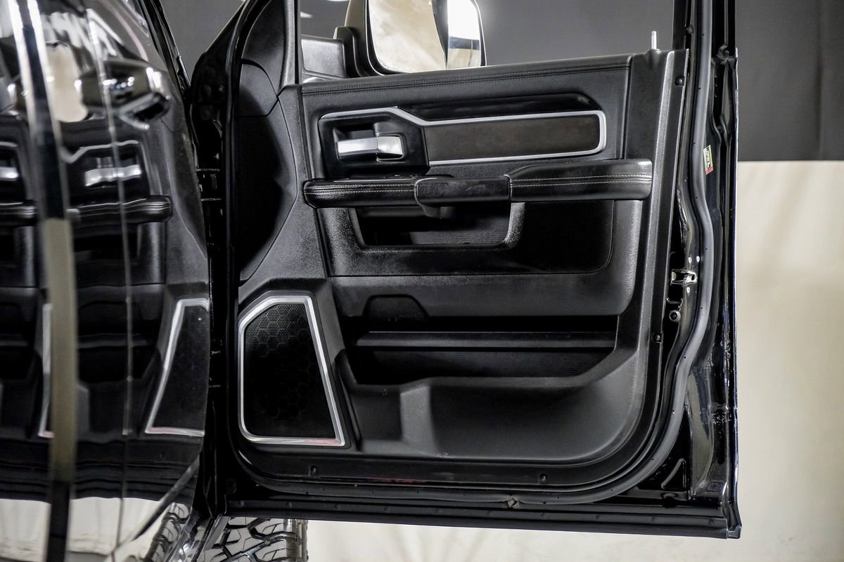 Used 2020 RAM 2500 Laramie w/ Night Edition image 36