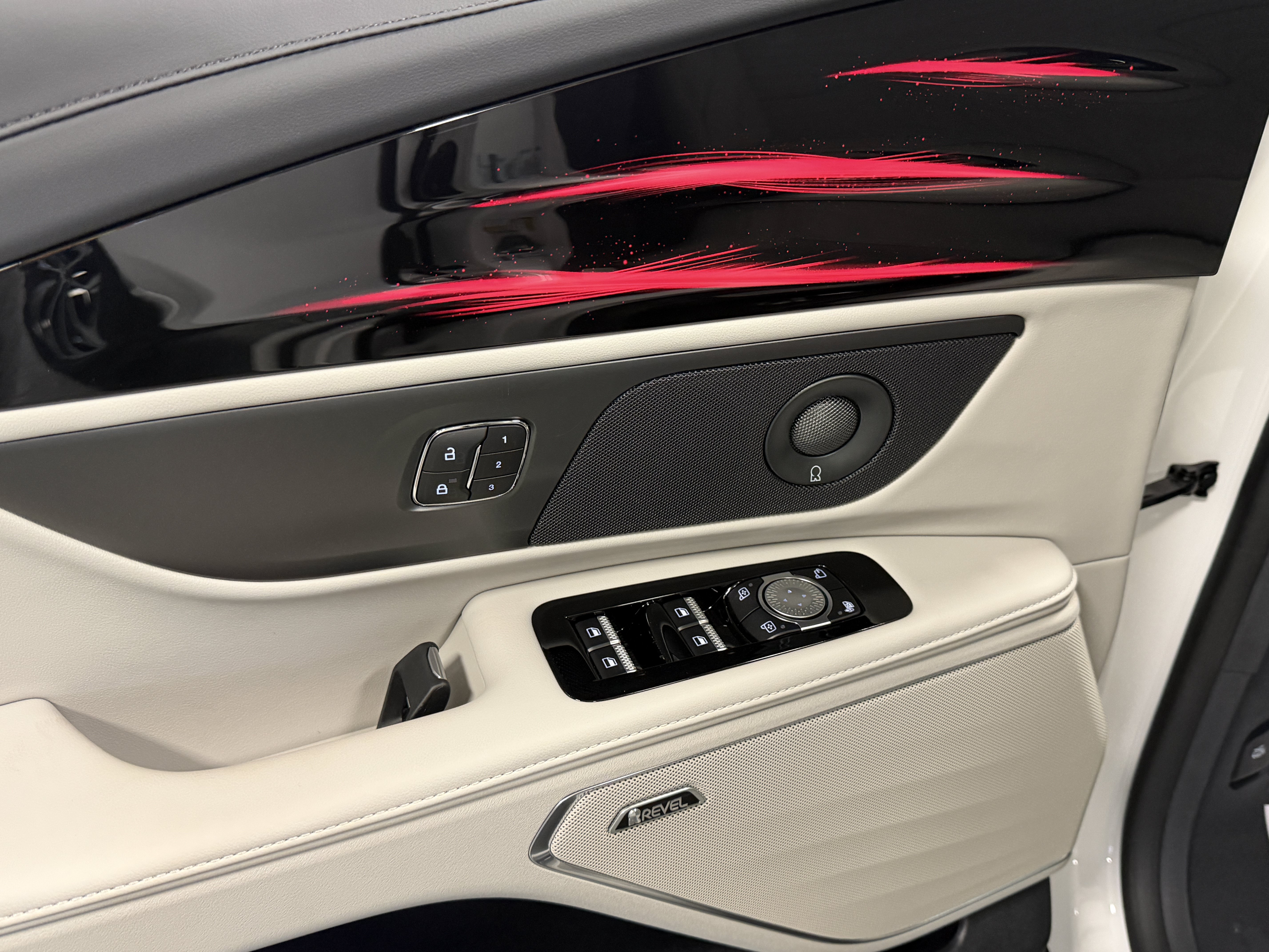 New 2026 Lincoln Nautilus Reserve AWD/4WD image 19