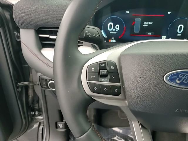 Used 2025 Ford Explorer Active image 18