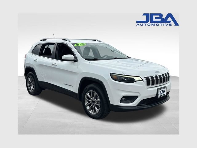 Used 2019 Jeep Cherokee Latitude Plus w/ Comfort/Convenience Group