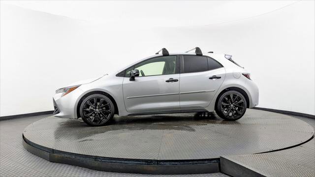 Used 2022 Toyota Corolla SE image 3