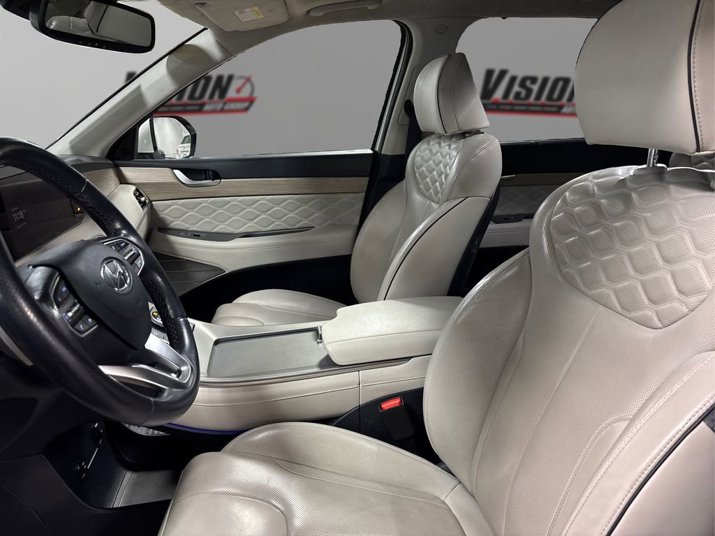 Used 2022 Hyundai Palisade Calligraphy image 9
