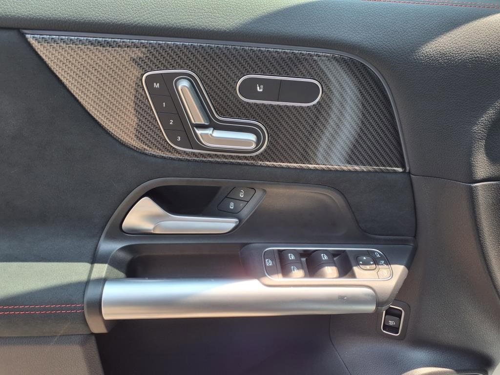 Certified 2025 Mercedes-Benz GLA 250 4MATIC image 12